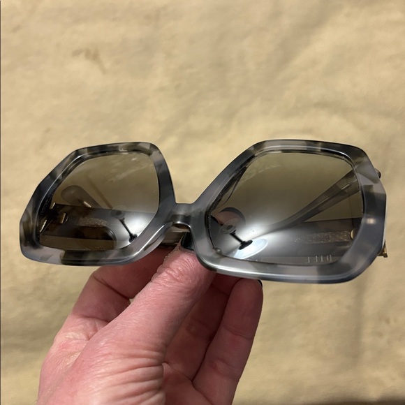 Diff cream tortoise gradient sunglasses - Picture 7 of 7